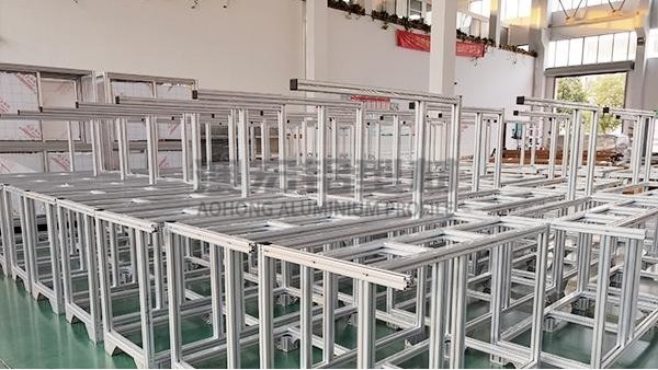 還在使用銹跡斑斑的鐵框架嗎？ —澳宏鋁業(yè)告訴你鋁型材不一樣的優(yōu)點(diǎn)